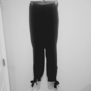 Ashley Stewart Black lightweight Elastic Waist Jogger Pants with Bowed-Ankles